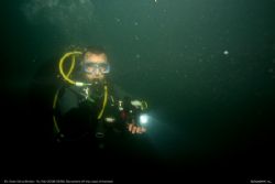 Experimenting with low visibility.
IDx diver wreck divin... by Dan Ashkenasi 
